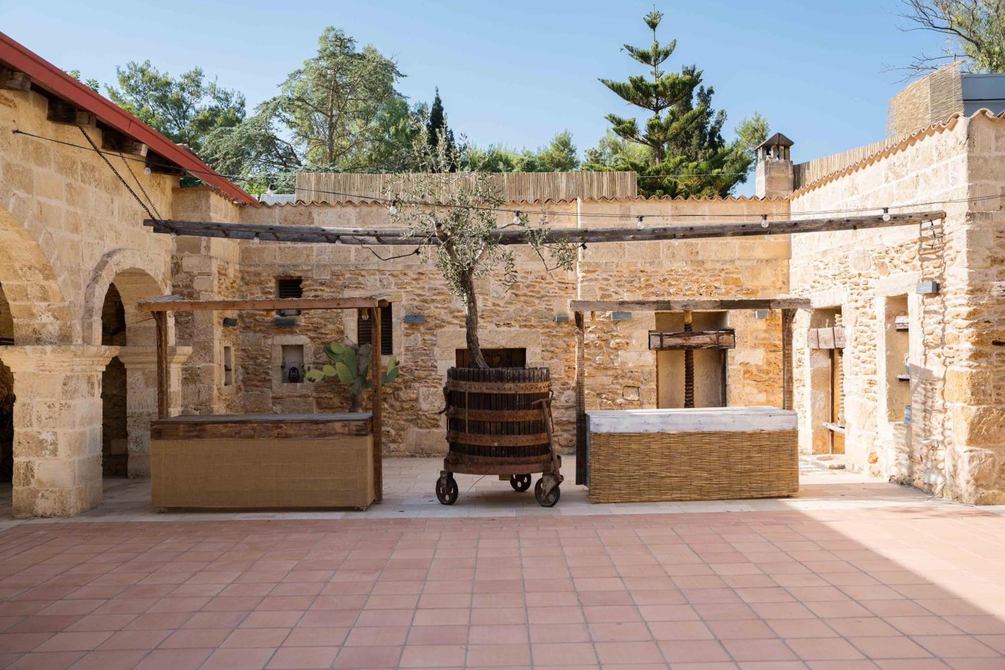 Antica Masseria Martuccio Mesagne Esterno foto