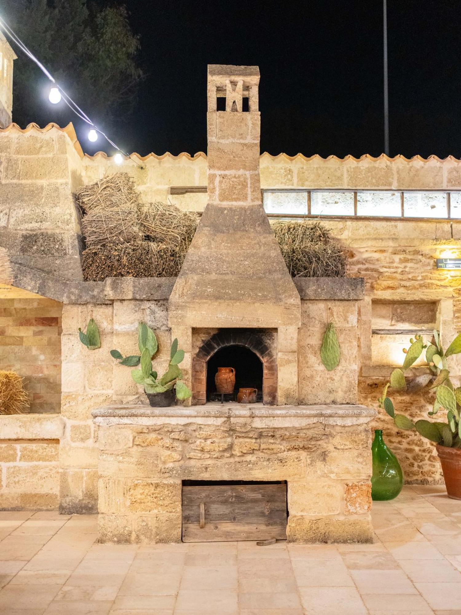 Antica Masseria Martuccio Mesagne Esterno foto